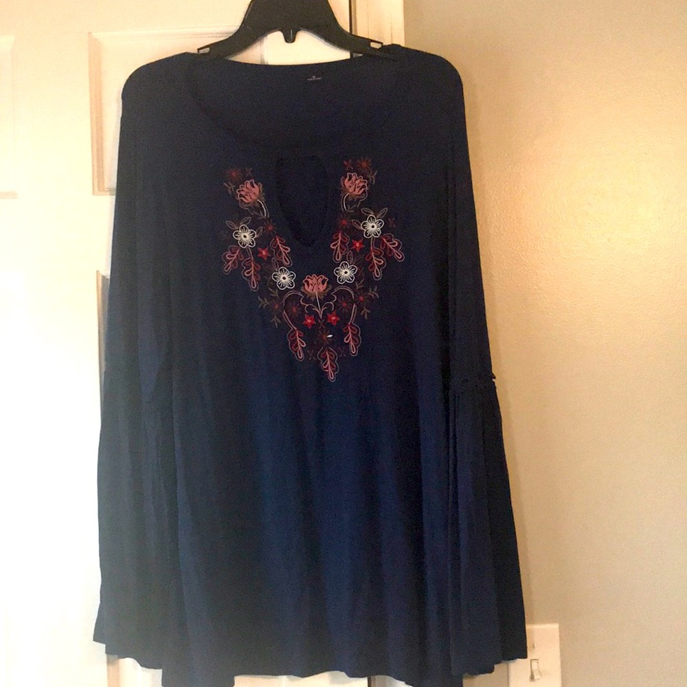 Pretty blue top !!!